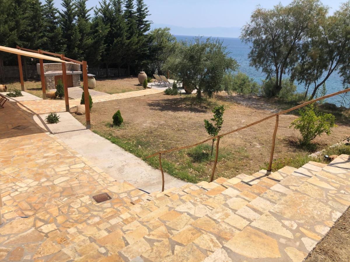 Seafront Studio With Direct Beach Access Koróni Buitenkant foto