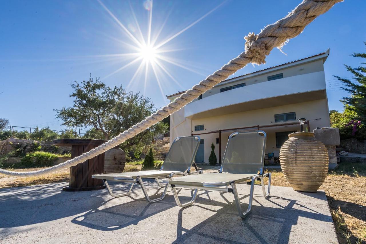 Seafront Studio With Direct Beach Access Koróni Buitenkant foto