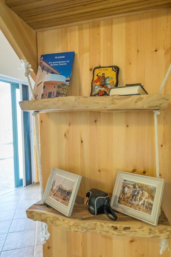 Seafront Studio With Direct Beach Access Koróni Buitenkant foto